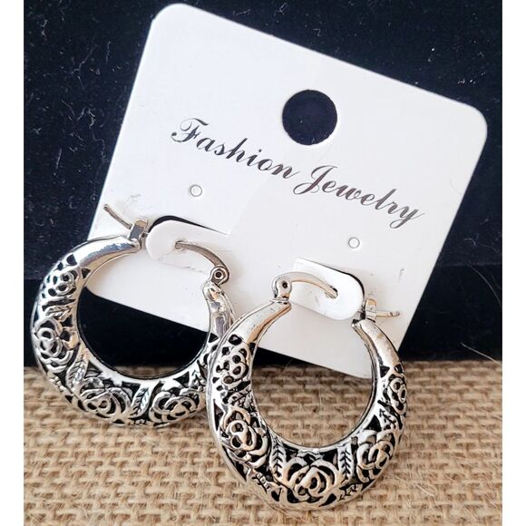 Fashion 1" Diameter Filigree Silver Alloy Hoop Earrings Jewelry Pierced - Picture 1 of 2